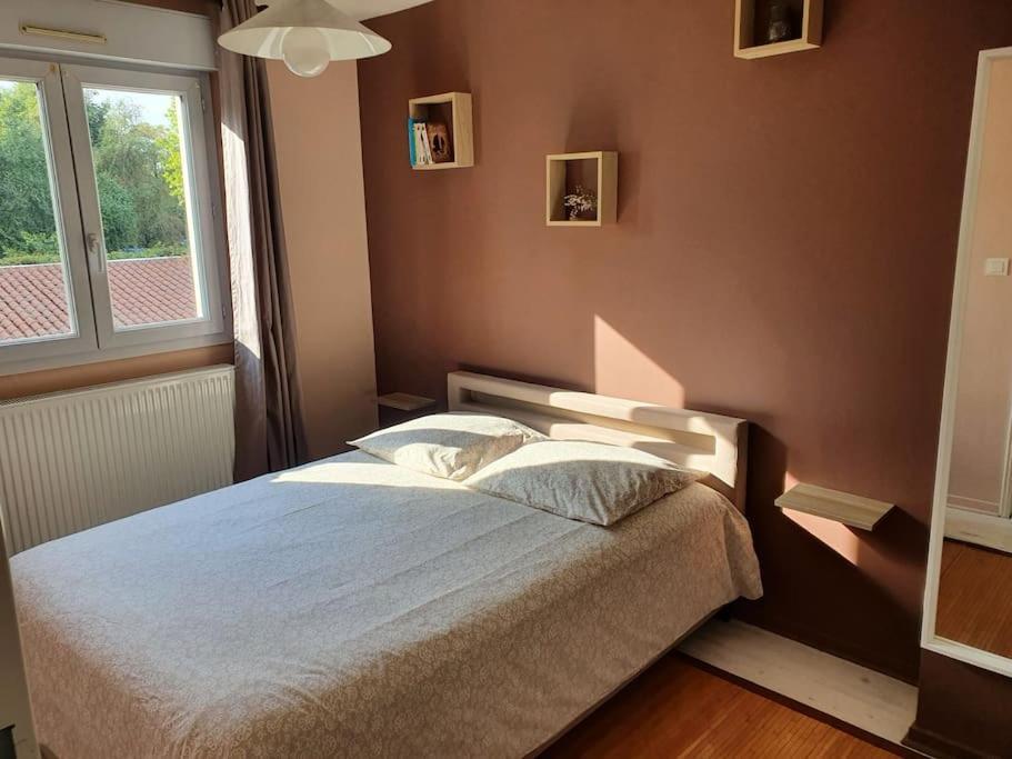 Ecully, Appartement Au Calme De 50M². Luaran gambar
